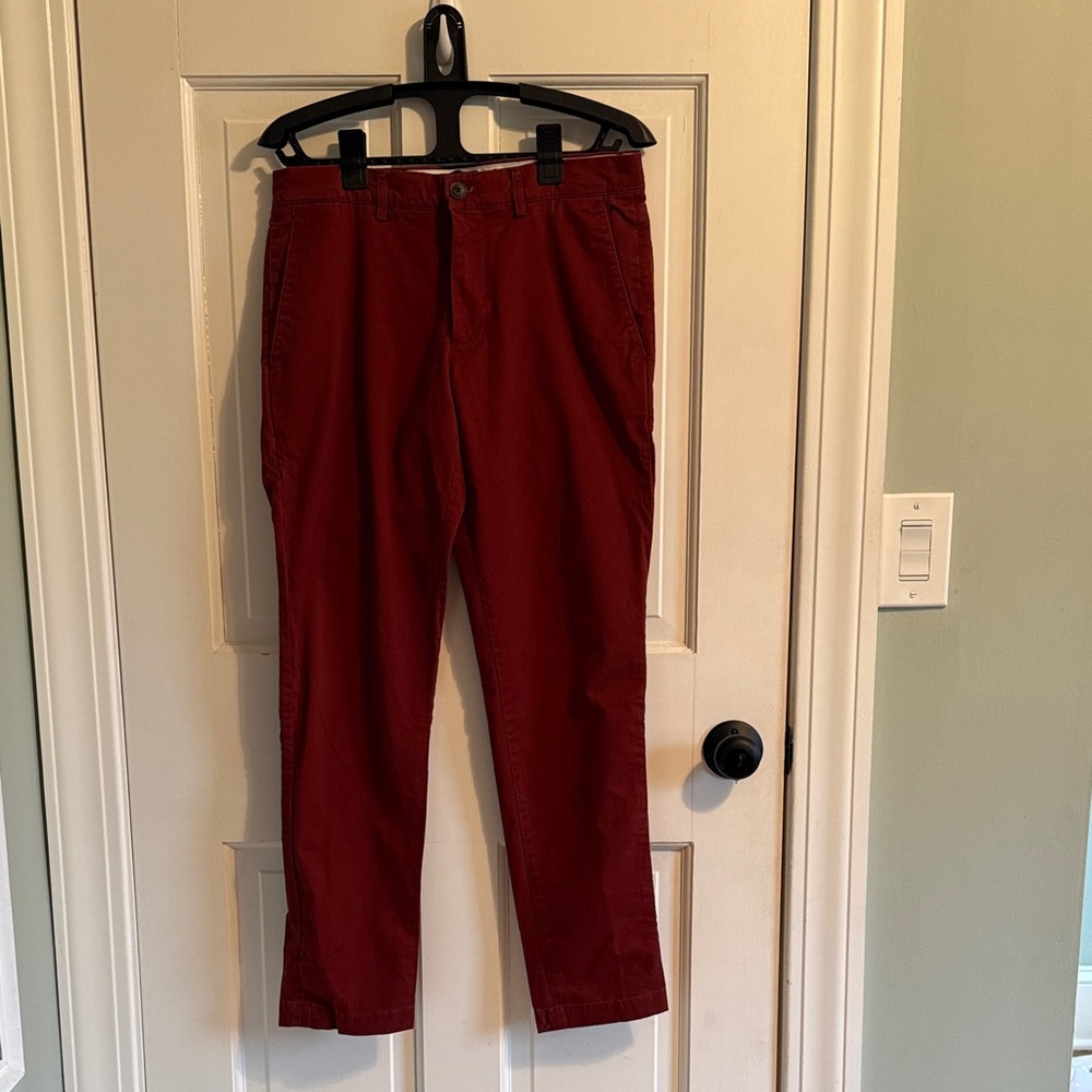 Club Monaco Men's Burgundy Chinos